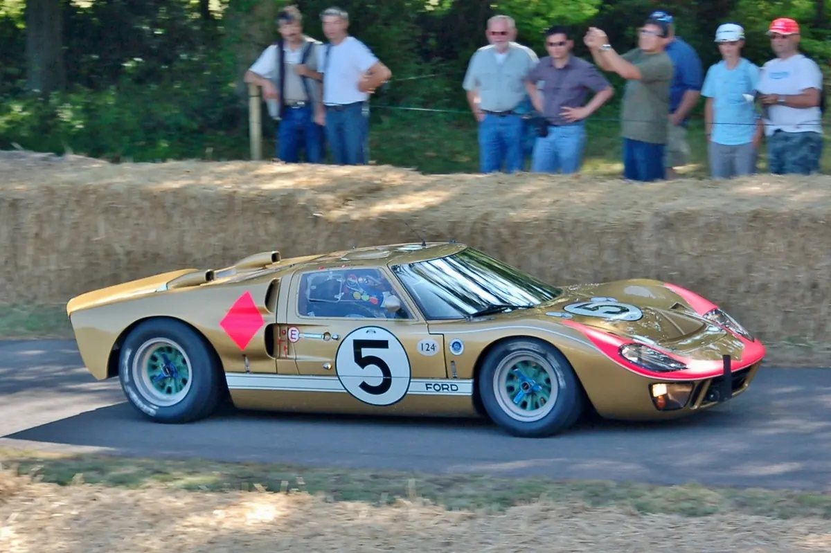 1966 포드 GT40 Mk II 실제 차량 사진